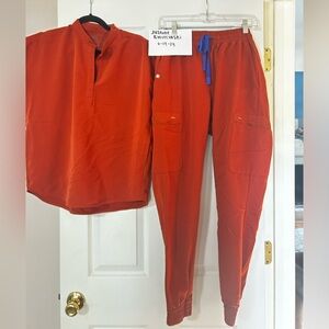 FIGS Auburn Scrub Set